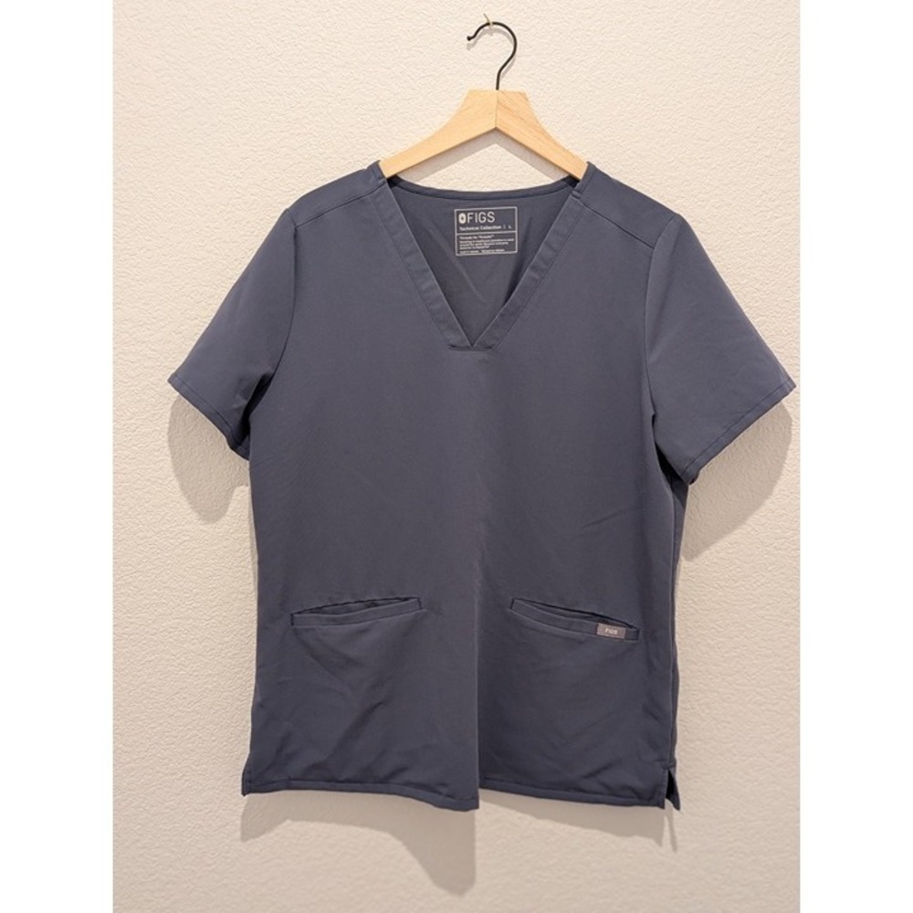 Figs Casma Three-Pocket Scrub Top Large Navy